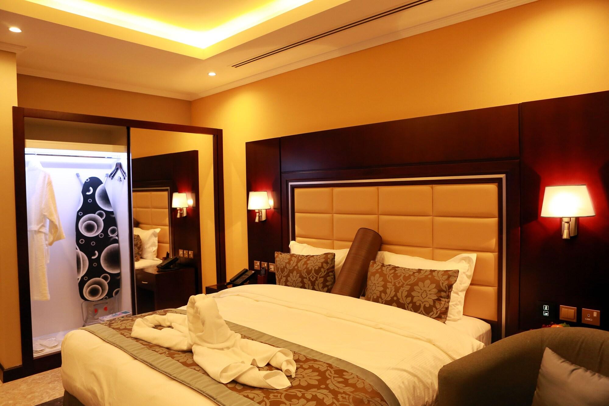 Telal Hotel Apartments Дубай Экстерьер фото